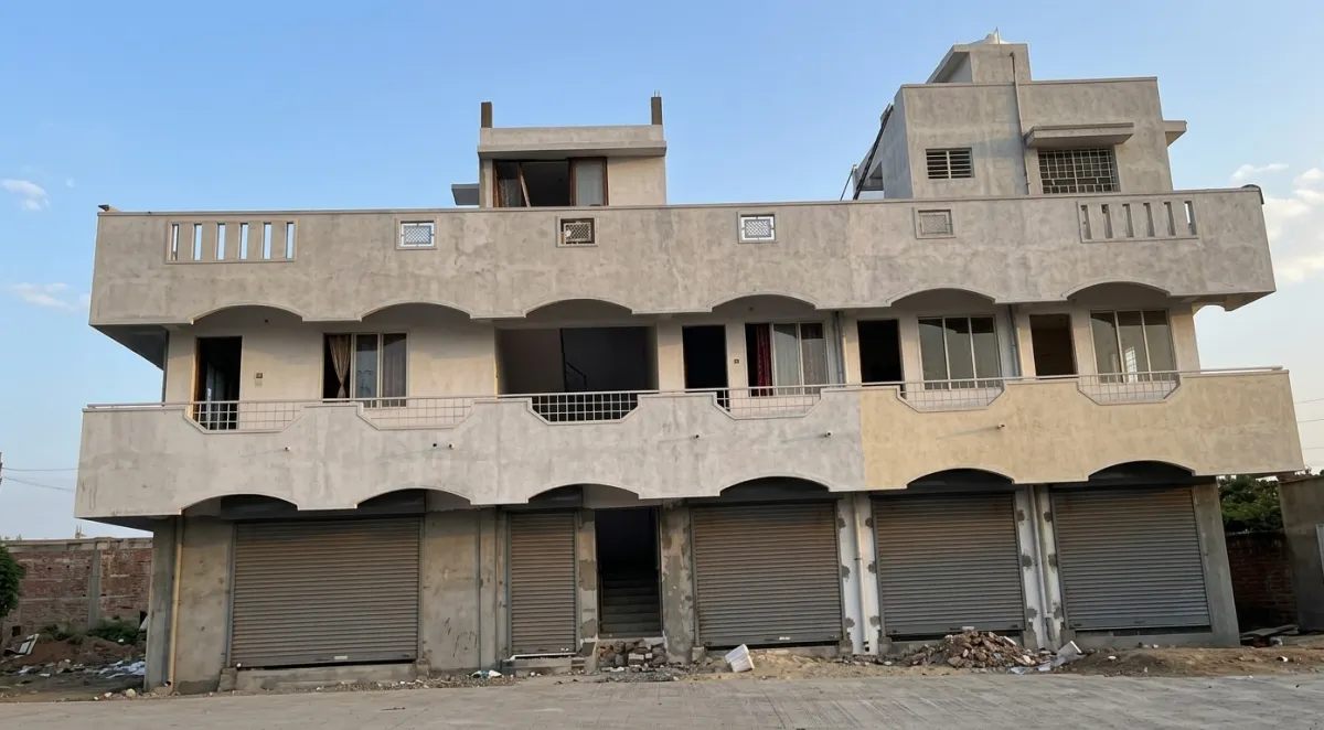 SGP Towers — exterior view of the building on Karatoor Road